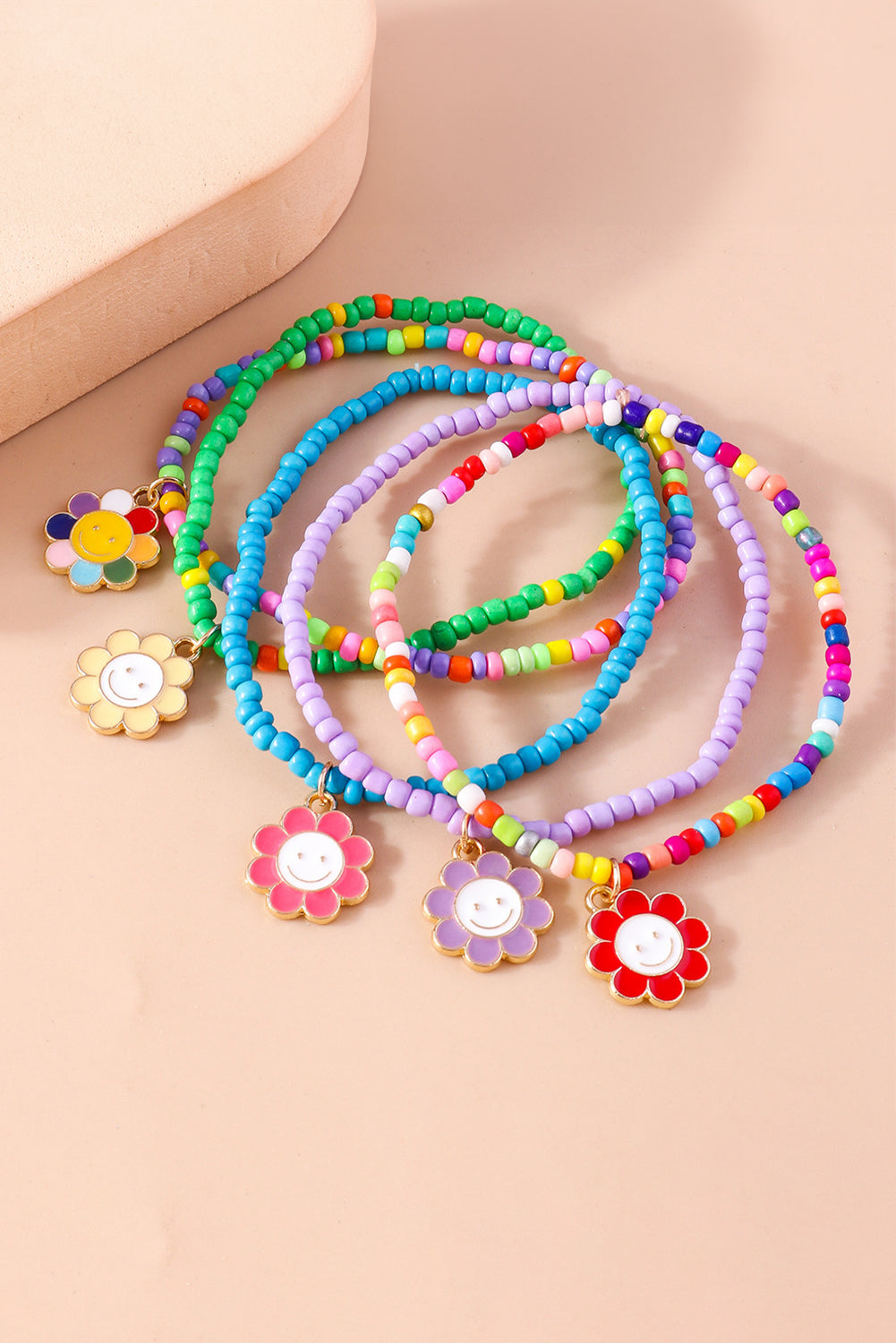 Smiley Flower Beaded Bracelet - Threaded Pear