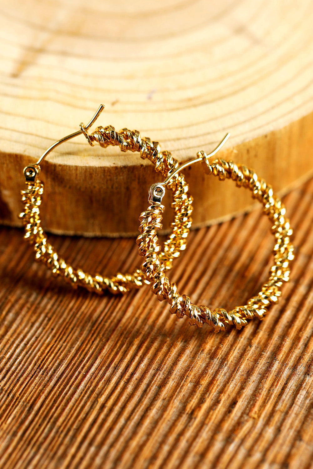 Gold Vintage Textured Hoop Earrings - Threaded Pear