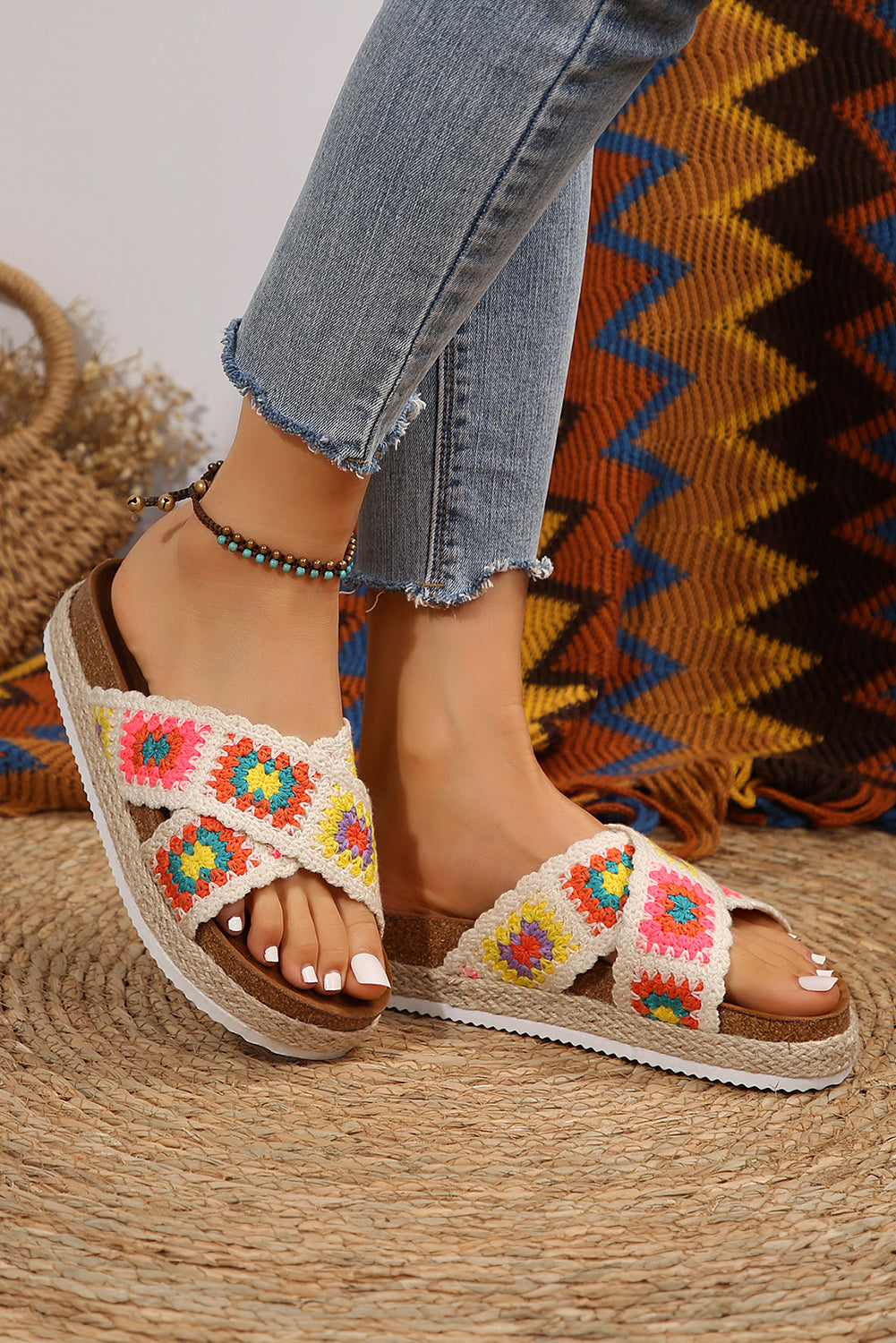 Geometric Woven Crisscross Strap Platform Slippers - Threaded Pear