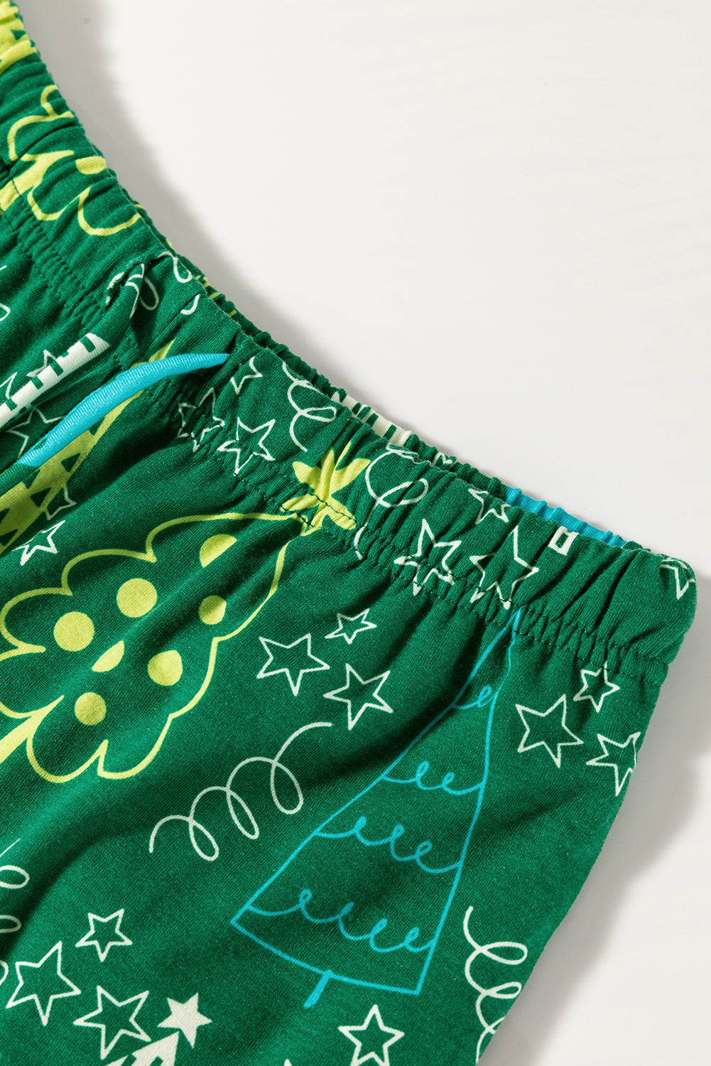 Evelyn Christmas Tree Print Tee - Threaded Pear