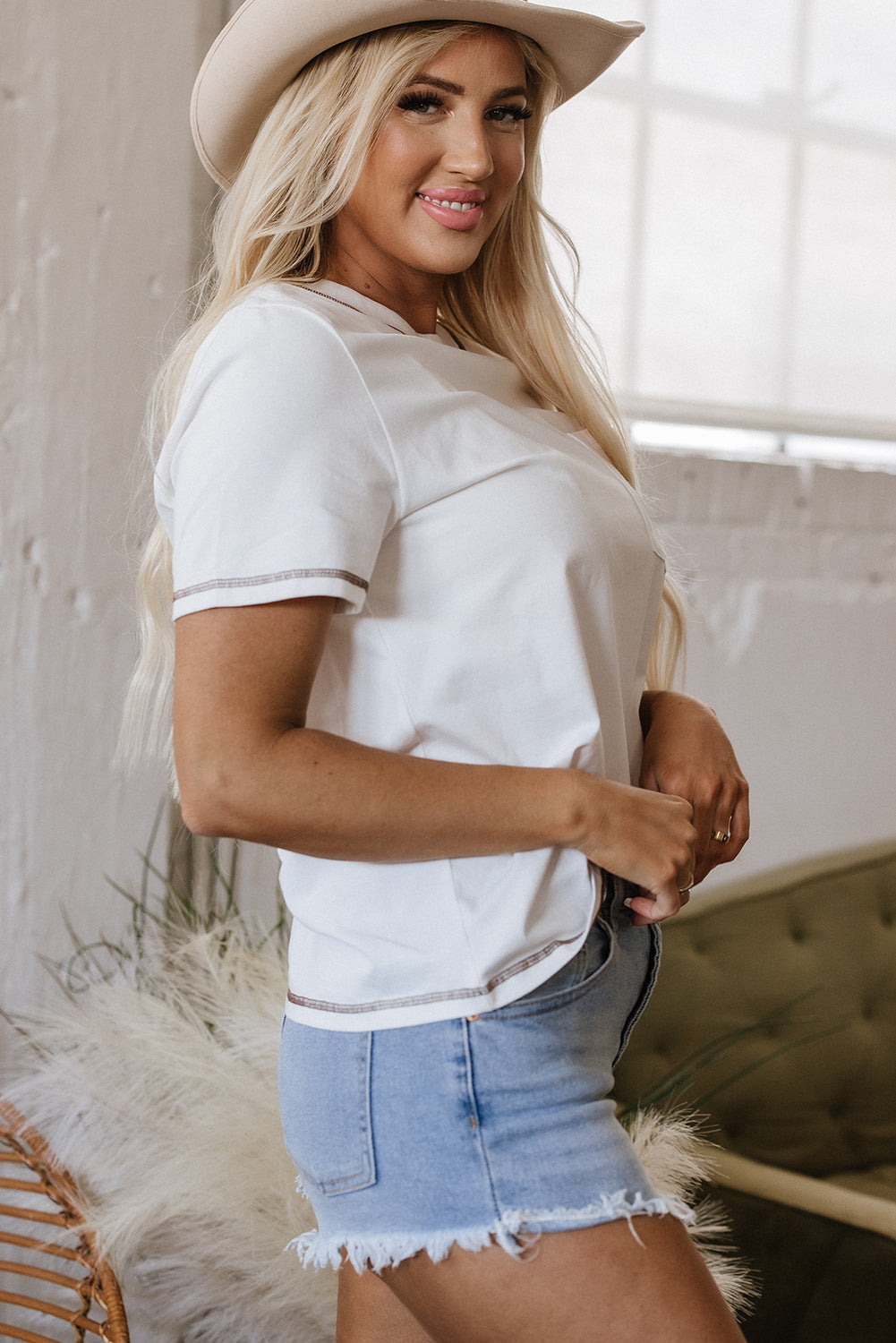 Horseshoe Embroidered Patch Pocket Tee - Threaded Pear