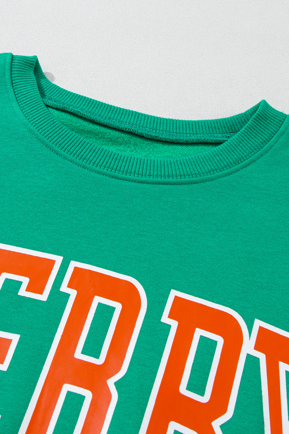 Ella Bright Merry Graphic Pullover - Threaded Pear