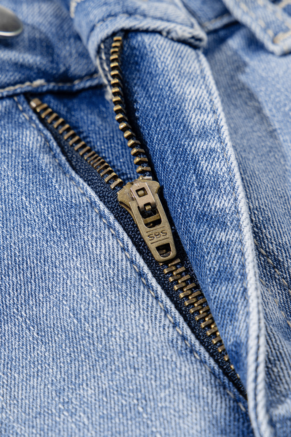 Ashleigh Acid Wash High Waist Flared Jeans - Threaded Pear