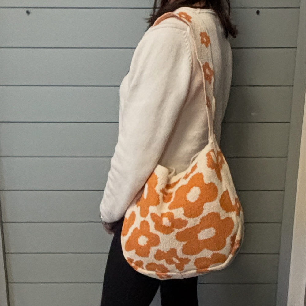 Margo Knitted Shoulder Bag - Threaded Pear