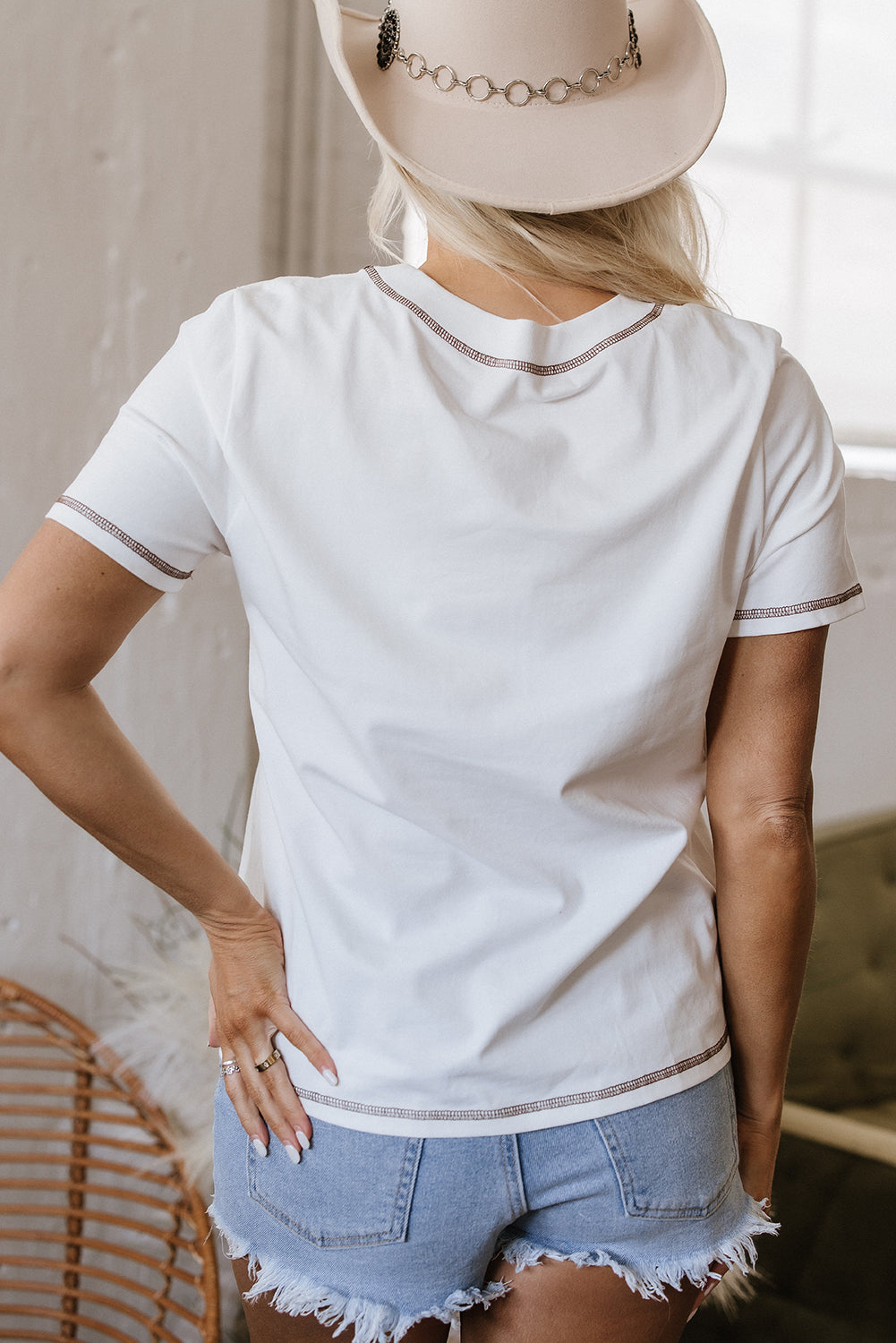 Horseshoe Embroidered Patch Pocket Tee - Threaded Pear