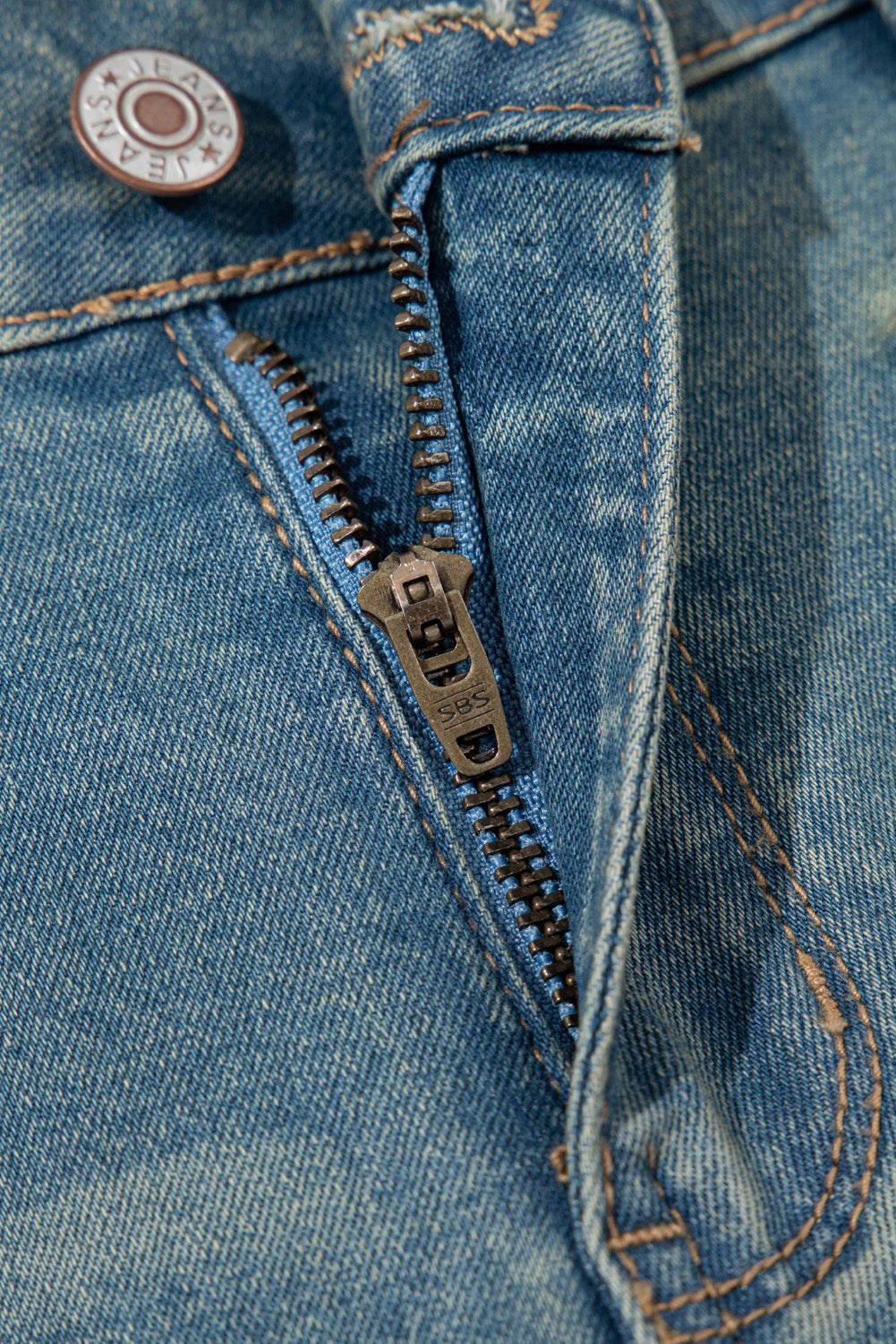 Amyra Double Button Patch Pocket Flare Leg Jeans - Threaded Pear