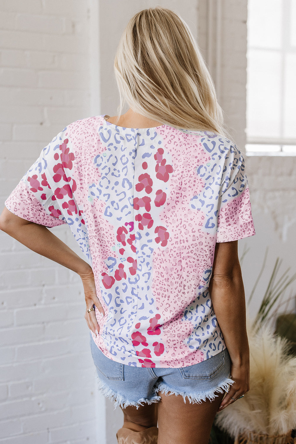 Luisa Leopard V Neck Short Sleeve Blouse - Threaded Pear