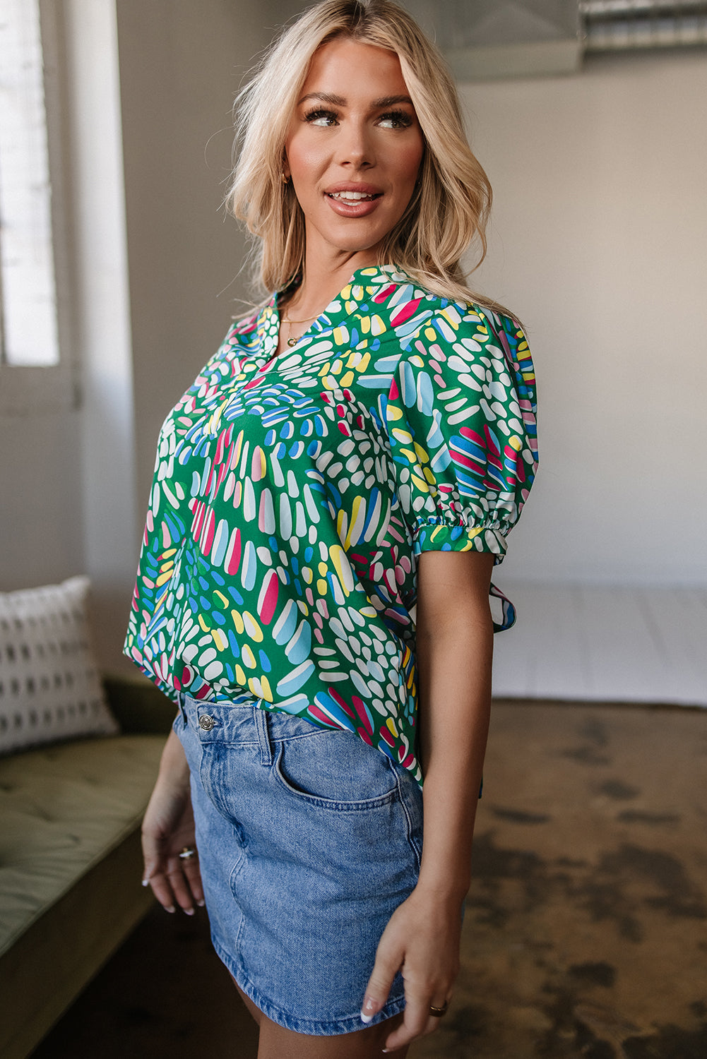 Ellianna Geometric Puff Sleeve Blouse - Threaded Pear