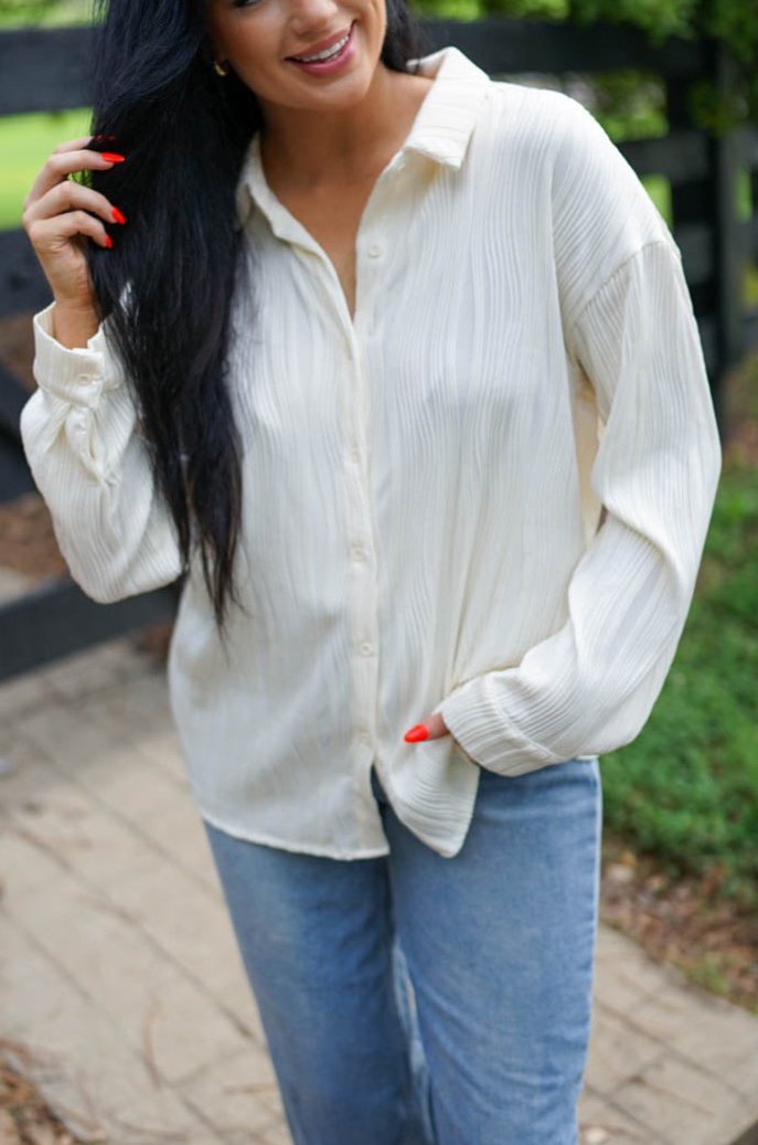 Kai Textured Buttoned Turn Down Collar - Threaded Pear